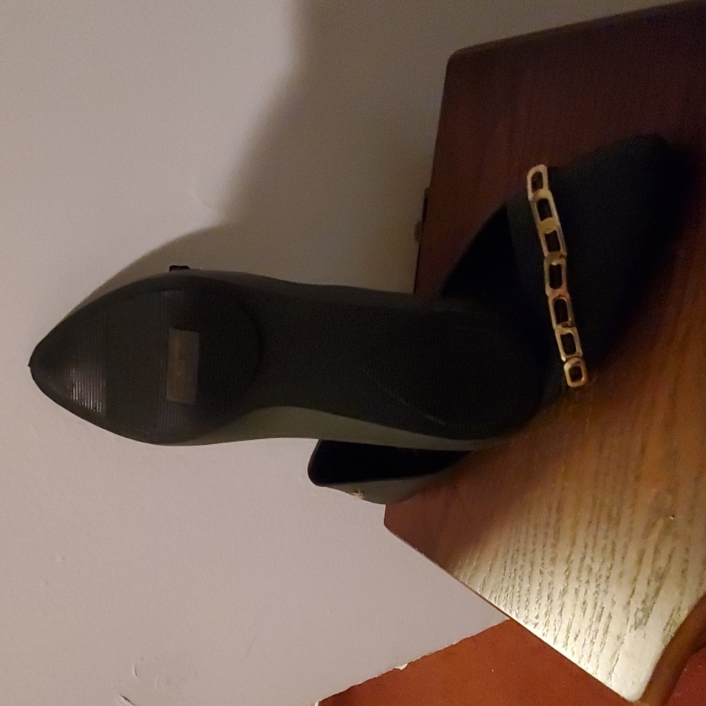 Dizzy Black Shoes- flats - Picture 5 of 6